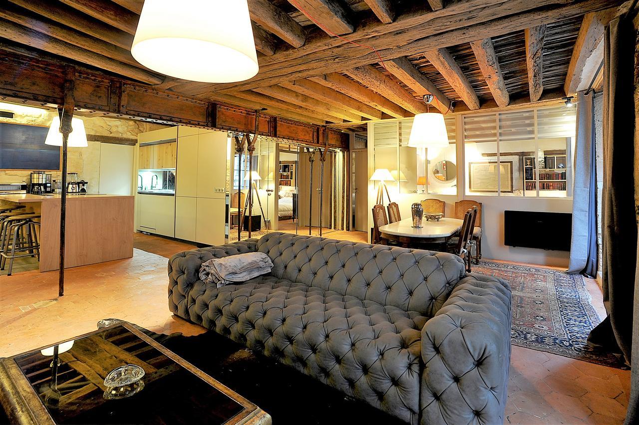 Apartment Beautiful In Historical Marais